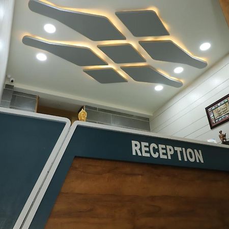 Hotel Dolphin Residency Patan  Luaran gambar