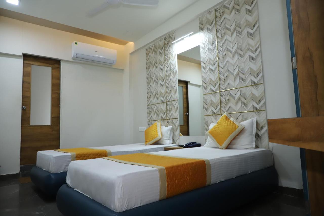 Hotel Dolphin Residency Patan  Luaran gambar