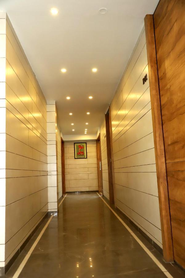 Hotel Dolphin Residency Patan  Luaran gambar